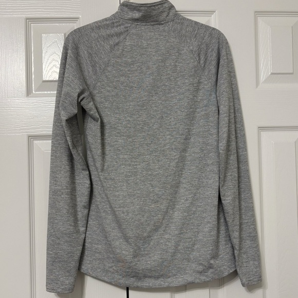Old Navy Women's Active 1/4 Zip Pullover Gray Size Small - Picture 2 of 6